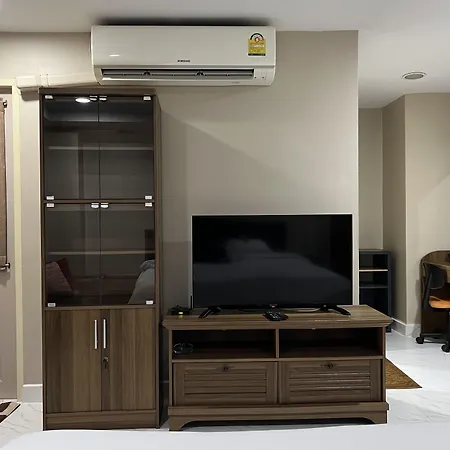 Mall Suites Hotel