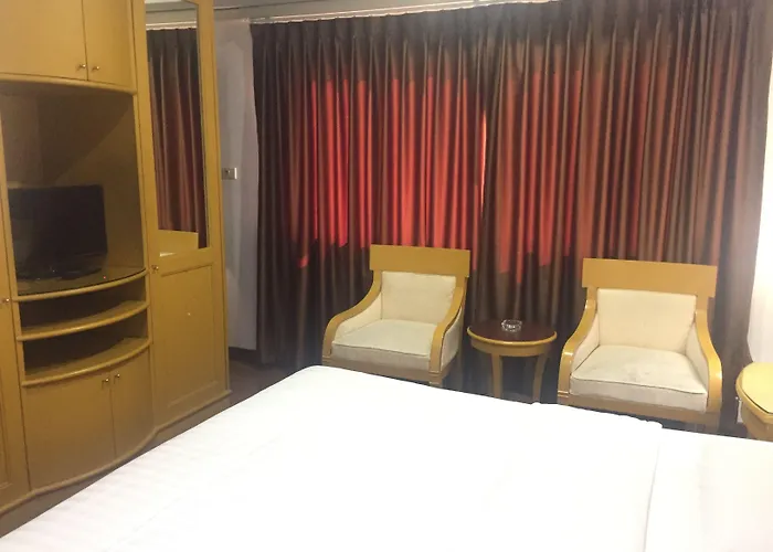 Mall Hotel